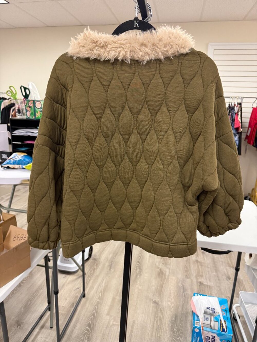 Ivy Jane Quilted Popover - Olive - NWT